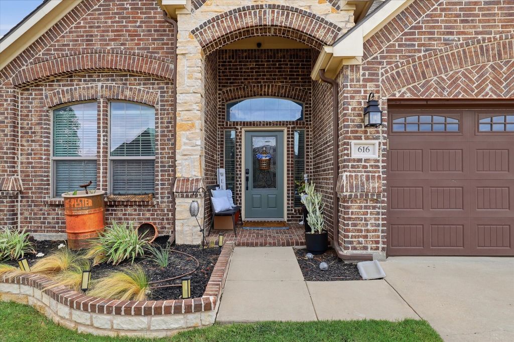 616 Seabourne Drive, Saginaw, TX 76179 — photo 3
