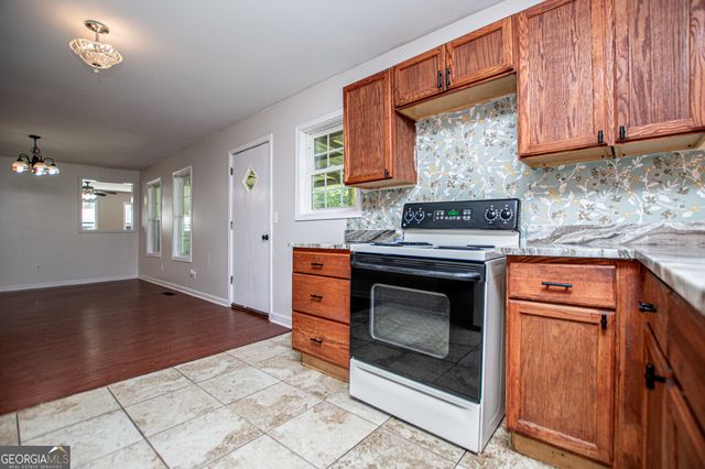 421 Georgia Avenue N, Bremen, GA 30110