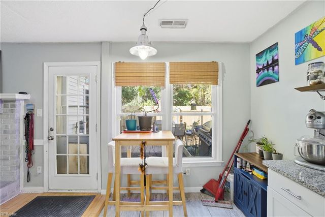 221 Mannings LN, Virginia Beach, VA 23462