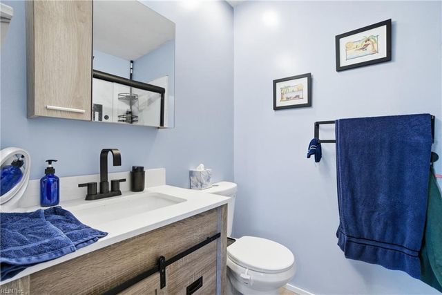 221 Mannings LN, Virginia Beach, VA 23462