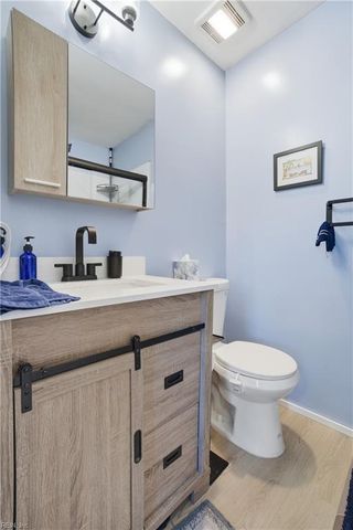 221 Mannings LN, Virginia Beach, VA 23462