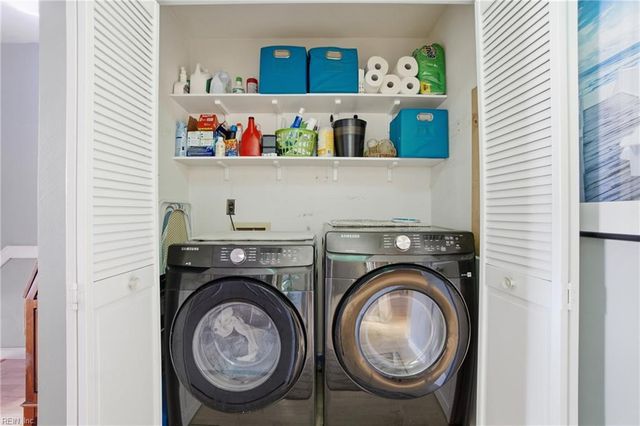 221 Mannings LN, Virginia Beach, VA 23462