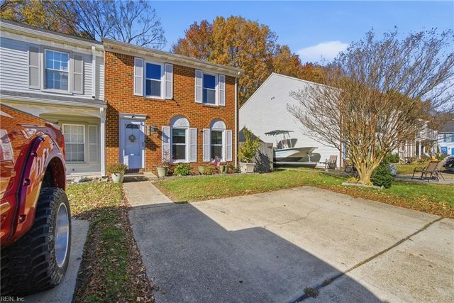 221 Mannings LN, Virginia Beach, VA 23462