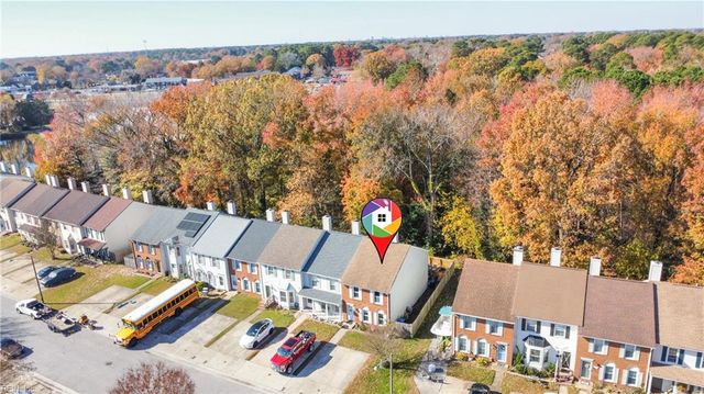 221 Mannings LN, Virginia Beach, VA 23462