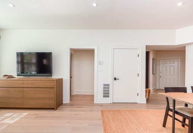 2840 Peachtree Road 407, Atlanta, GA 30305