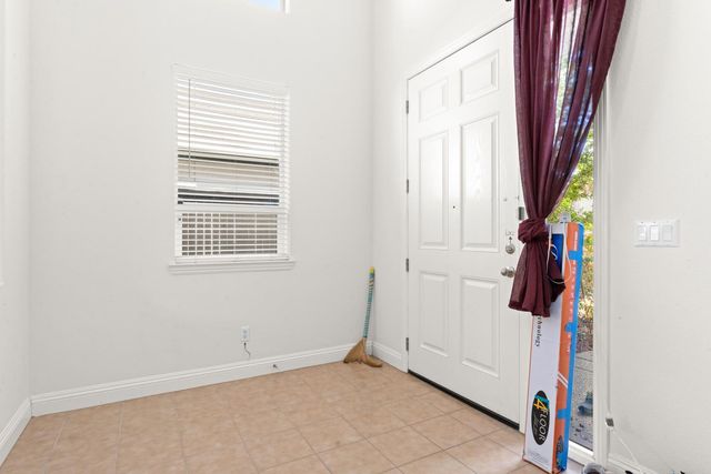 4204 Silver Water Way, Rancho Cordova, CA 95742