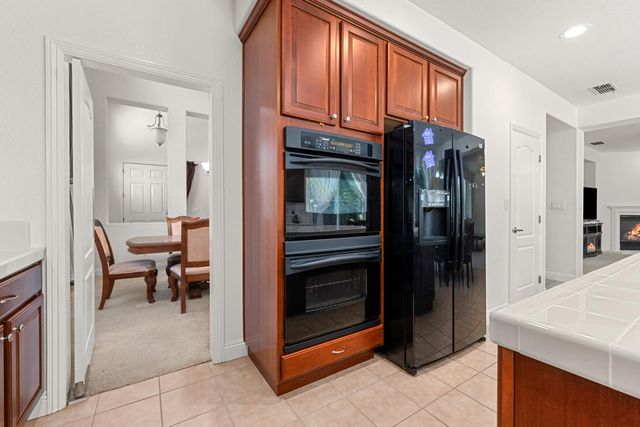 4204 Silver Water Way, Rancho Cordova, CA 95742