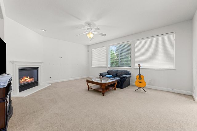 4204 Silver Water Way, Rancho Cordova, CA 95742