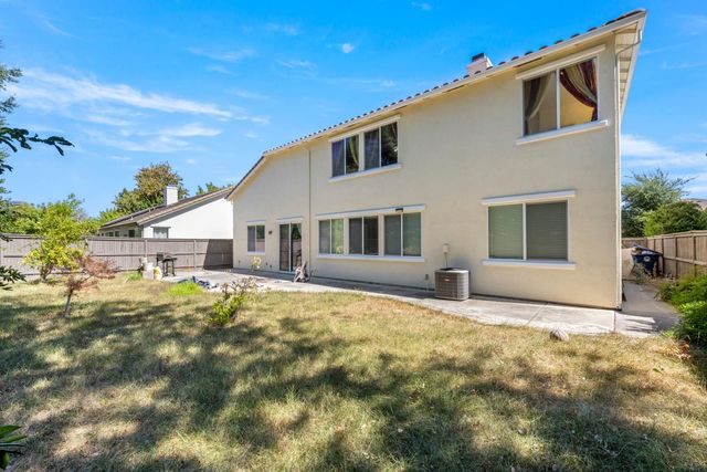 4204 Silver Water Way, Rancho Cordova, CA 95742