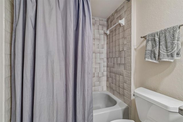 820 SYMPHONY ISLES BOULEVARD, Apollo Beach, FL 33572
