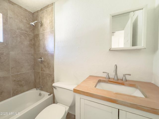 1927 E SHERIDAN Street B, Phoenix, AZ 85006