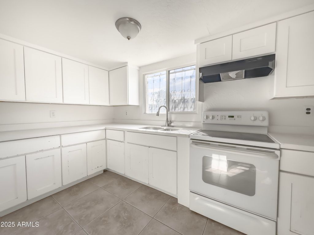 1927 E SHERIDAN Street B, Phoenix, AZ 85006