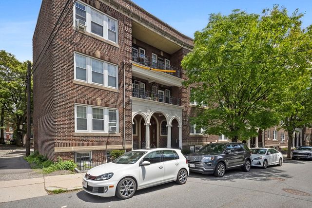 10 Melvin Ave 7, Boston, MA 02135