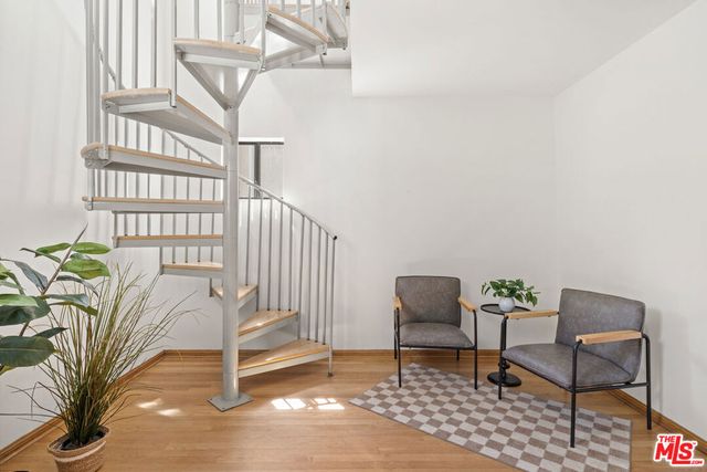 8781 Lookout Mountain Avenue, Los Angeles, CA 90046