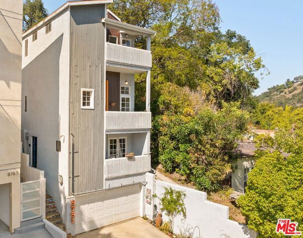 8781 Lookout Mountain Avenue, Los Angeles, CA 90046