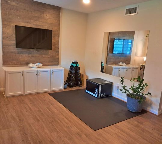 1419 Springrock Lane 7, Houston, TX 77055