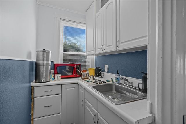 26 Atlantic Street, Newport, RI 02840