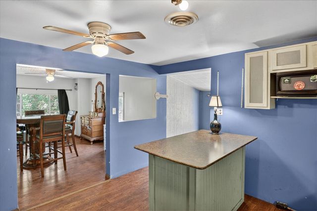 56447 Twin Lakes Road, Cassopolis, MI 49031