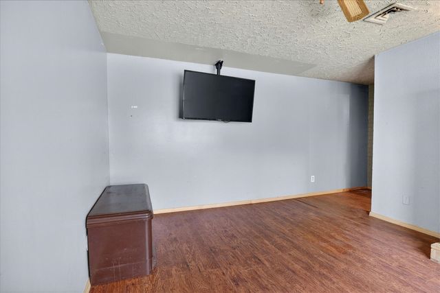 56447 Twin Lakes Road, Cassopolis, MI 49031