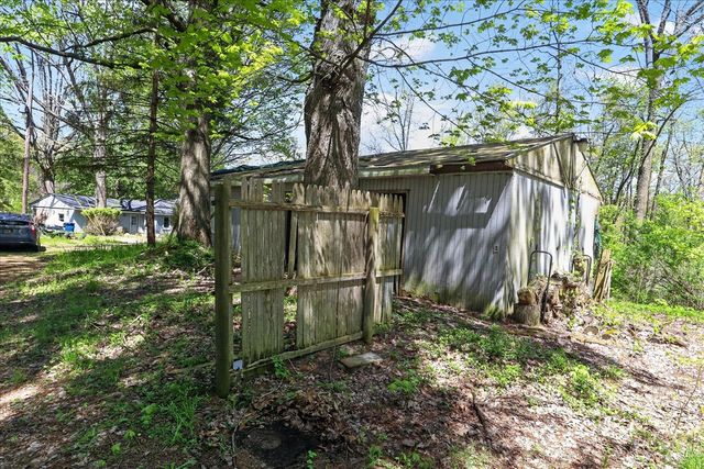 56447 Twin Lakes Road, Cassopolis, MI 49031