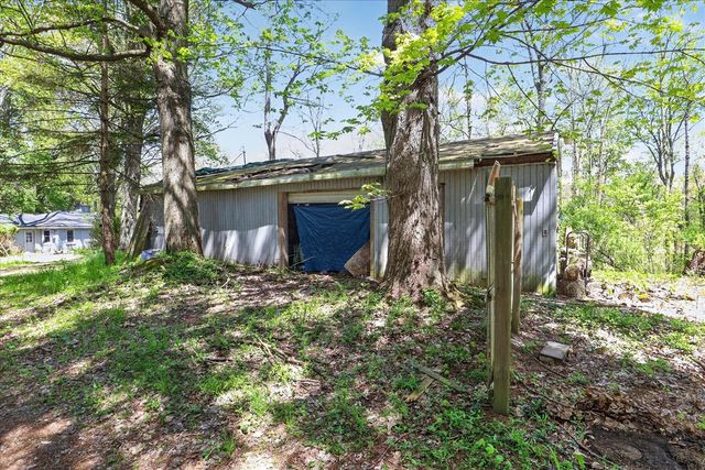 56447 Twin Lakes Road, Cassopolis, MI 49031