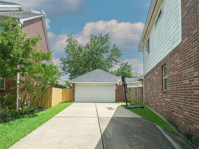 3606 Paluxy Circle, Sugar Land, TX 77459