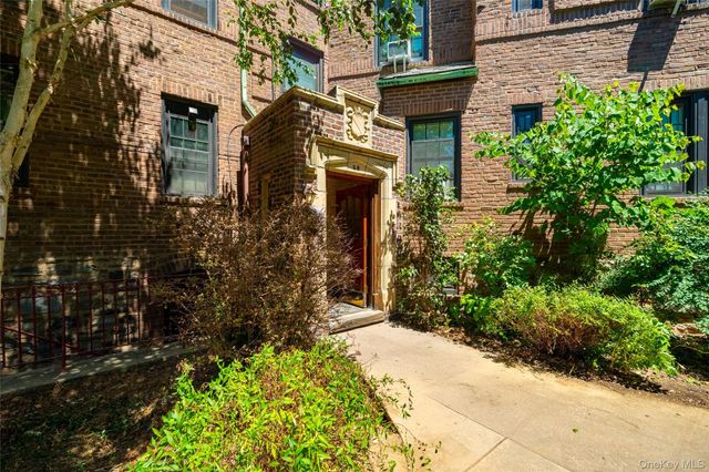 525 W 238th Street 1G, Bronx, NY 10463