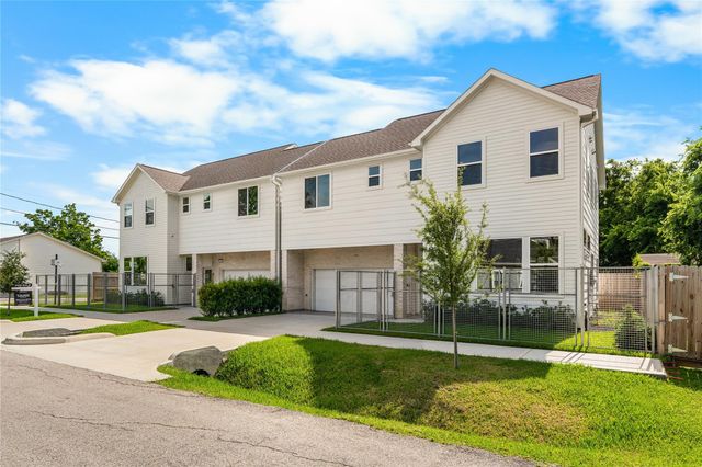 1806 Yates Street, Houston, TX 77020