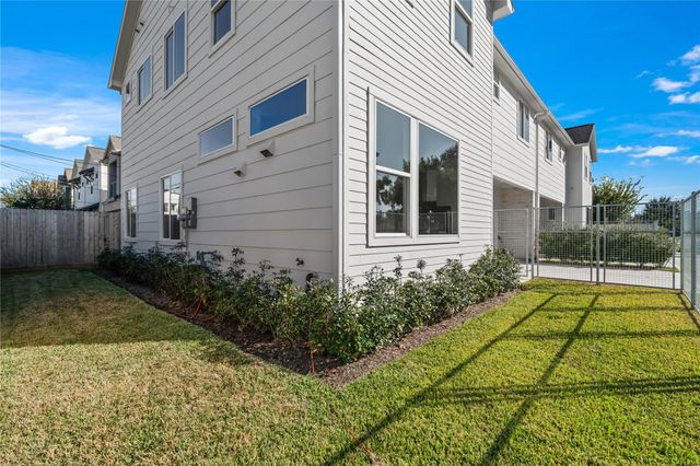 1806 Yates Street, Houston, TX 77020