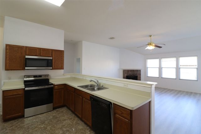 930 Silver Sage Drive, Wylie, TX 75098