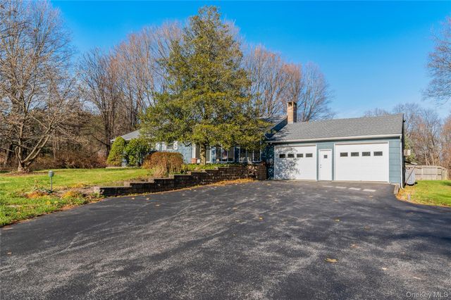 671 Noxon Road, Poughkeepsie, NY 12603