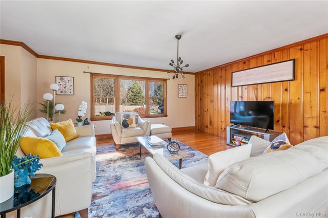 671 Noxon Road, Poughkeepsie, NY 12603