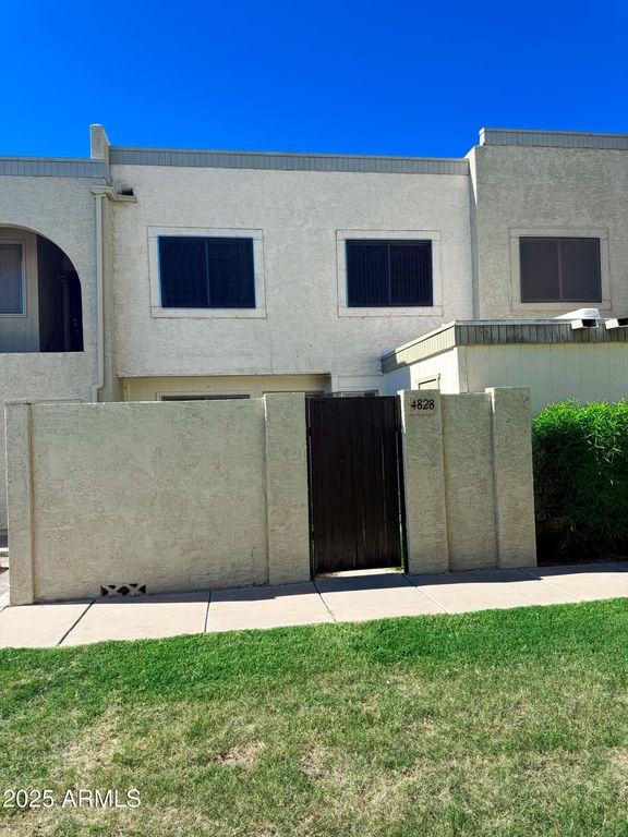 4828 W RANCHO Drive, Glendale, AZ 85301