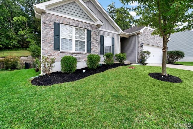 125 San Marino Parkway, Fenton, MO 63026