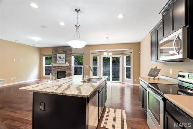 125 San Marino Parkway, Fenton, MO 63026