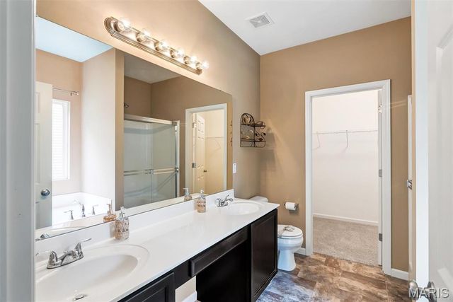125 San Marino Parkway, Fenton, MO 63026