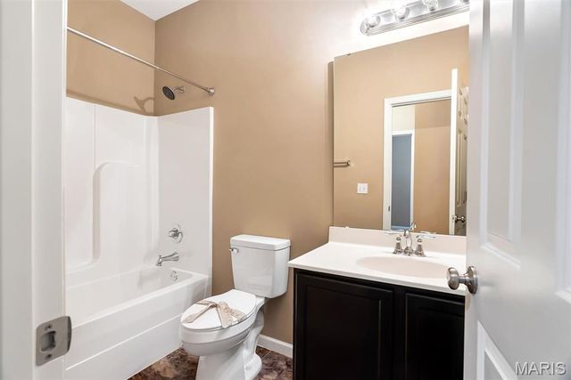 125 San Marino Parkway, Fenton, MO 63026