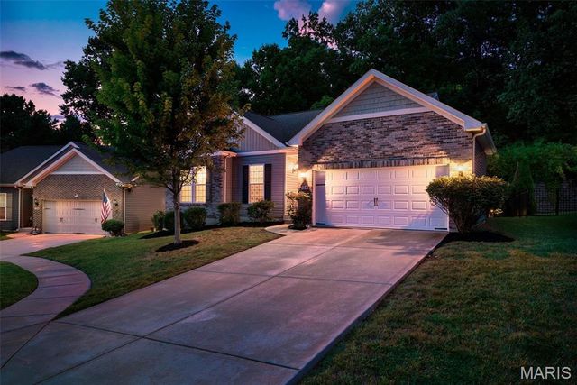 125 San Marino Parkway, Fenton, MO 63026