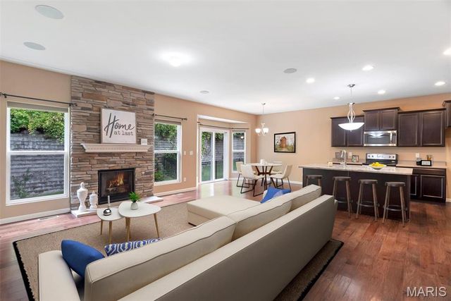 125 San Marino Parkway, Fenton, MO 63026