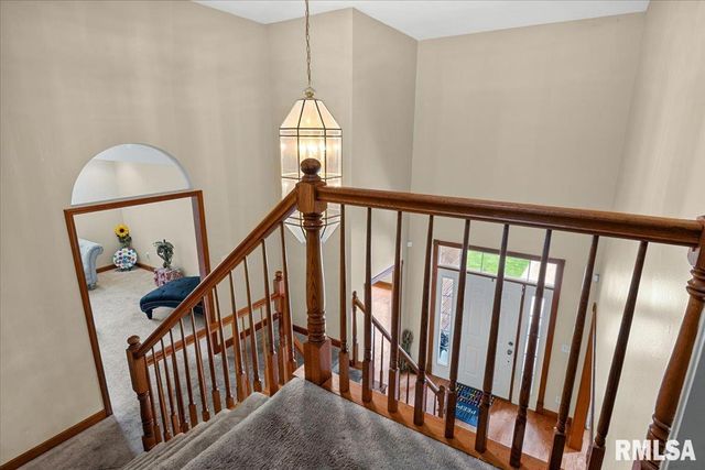 2517 Dickens Drive, Springfield, IL 62711