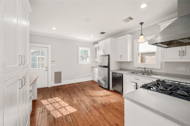 334 E 24th Street, Houston, TX 77008