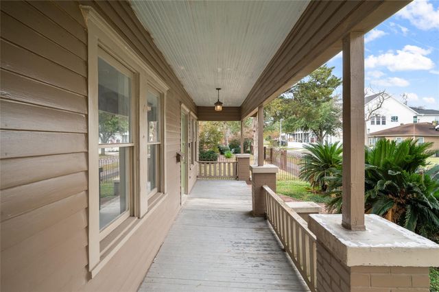 334 E 24th Street, Houston, TX 77008