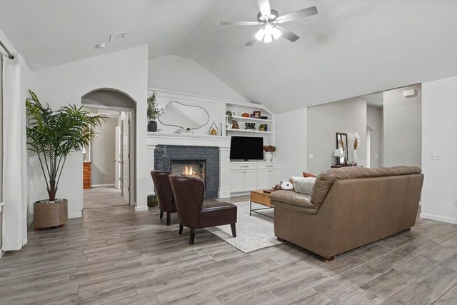 757 E 139th Place, Glenpool, OK 74033