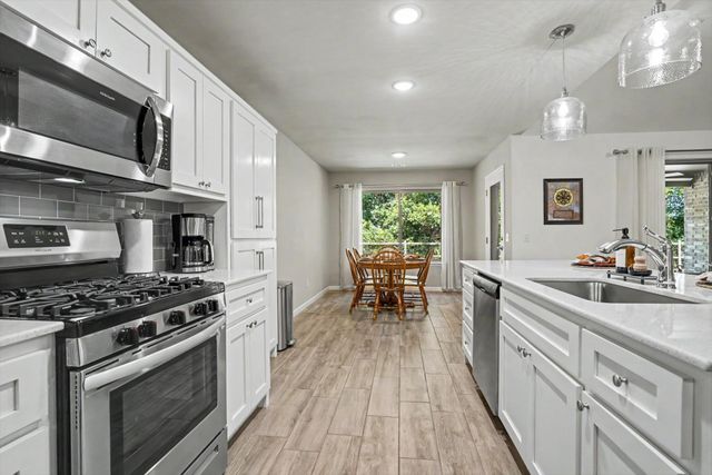 757 E 139th Place, Glenpool, OK 74033
