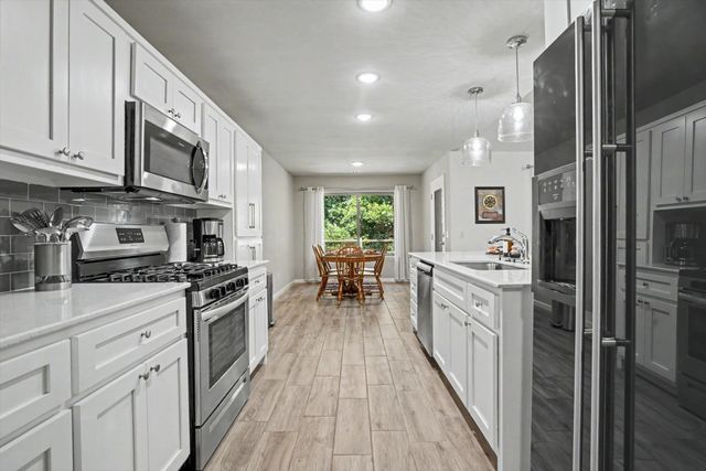 757 E 139th Place, Glenpool, OK 74033