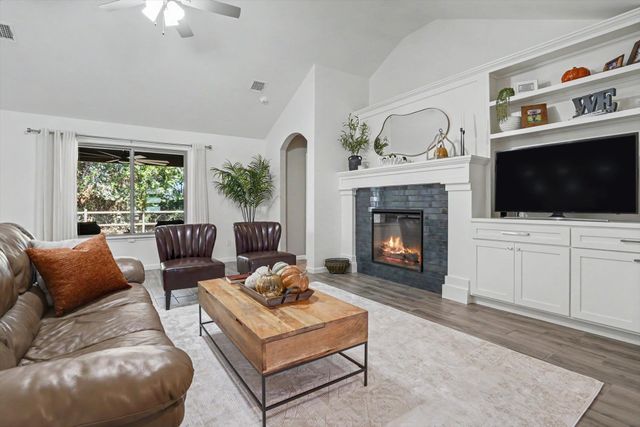 757 E 139th Place, Glenpool, OK 74033