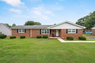 206 Moss Dr, Mcminnville, TN 37110