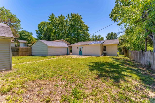 4113 W Columbia Street, Evansville, IN 47720