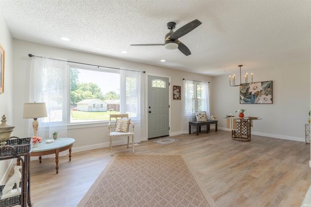 4113 W Columbia Street, Evansville, IN 47720