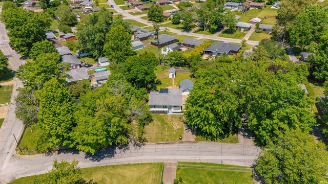4113 W Columbia Street, Evansville, IN 47720